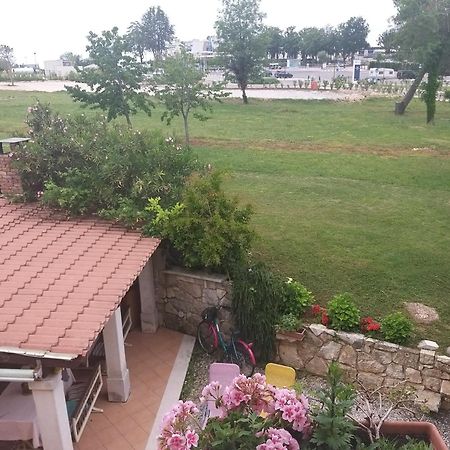 Alba Sanja I Teran Apartment Funtana Luaran gambar