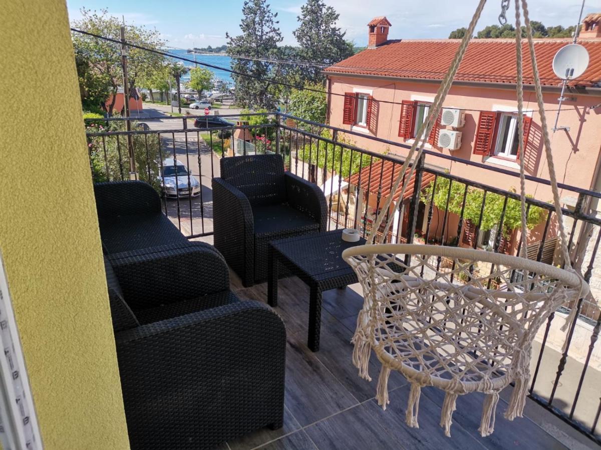 Alba Sanja I Teran Apartment Funtana Luaran gambar