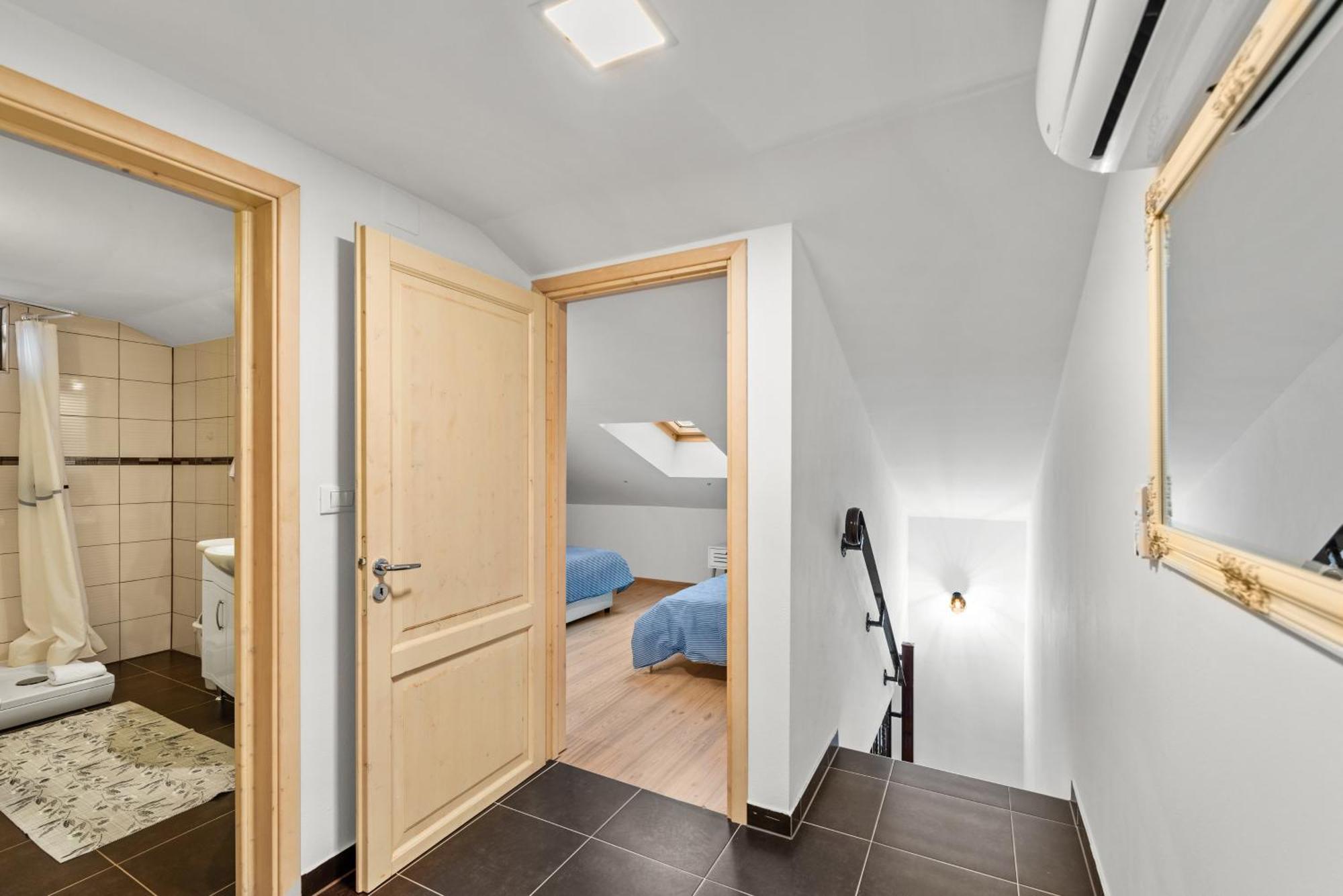 Alba Sanja I Teran Apartment Funtana Luaran gambar