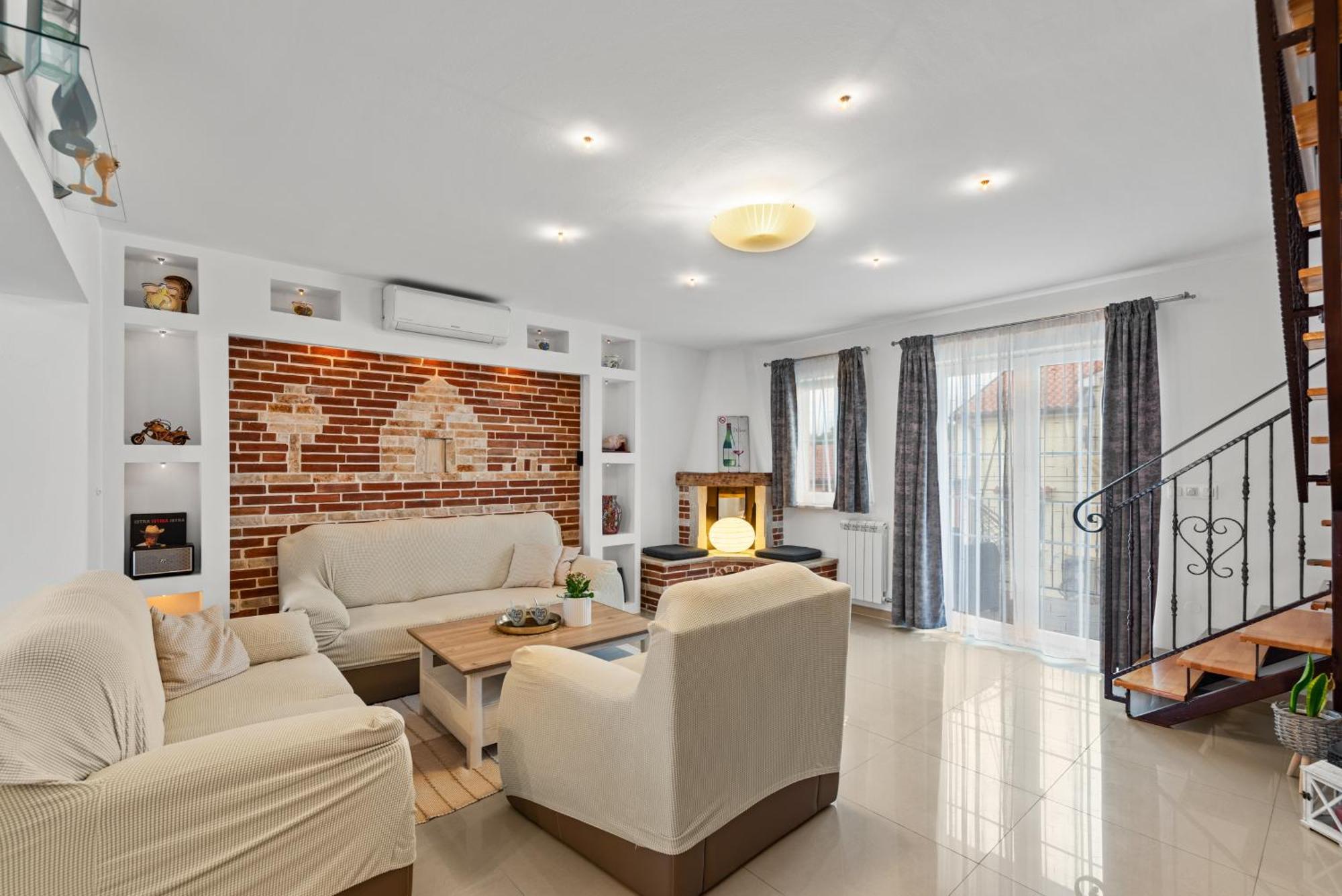 Alba Sanja I Teran Apartment Funtana Luaran gambar